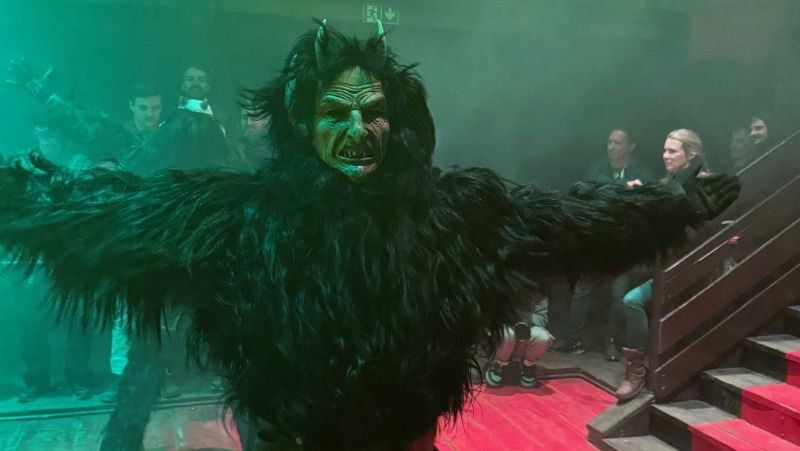 sagamedia - Reportagen - arteRe: - Der Knochenjäger